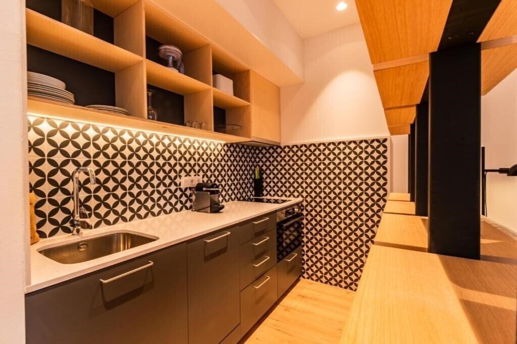 Фото Port Plaza Apartments 3*