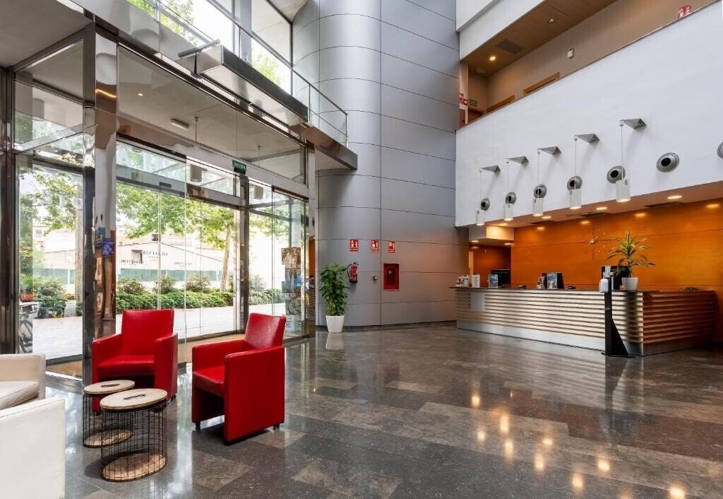 Апартаменты Ponient Vila Centric by PortAventura World (ex. Aparthotel Atenea Aventura Vila Seca, Mercure Atenea Aventura Vila Seca) 4*