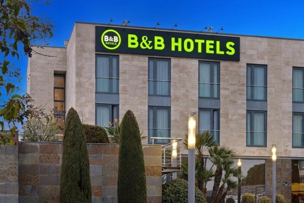 Готель B&B Hotel Tarragona Valls 3*