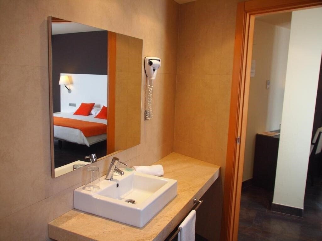 Зображення Can Batiste 3*