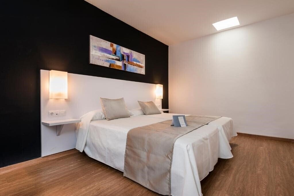 Апартаменти Kn Columbus 3*