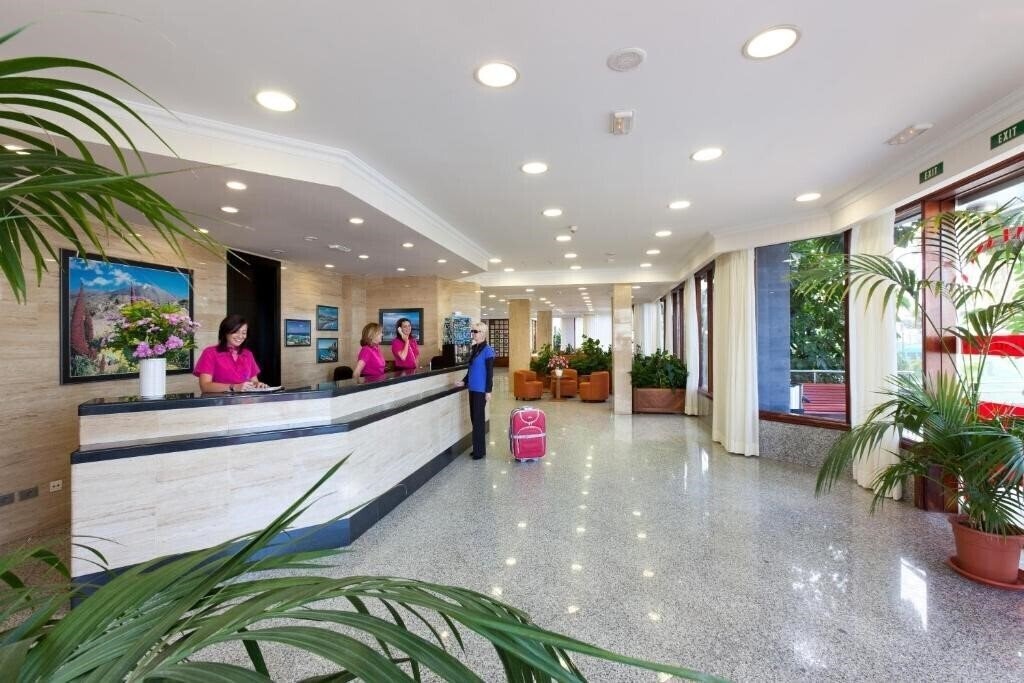 Территория Apartamentos Casablanca 3*