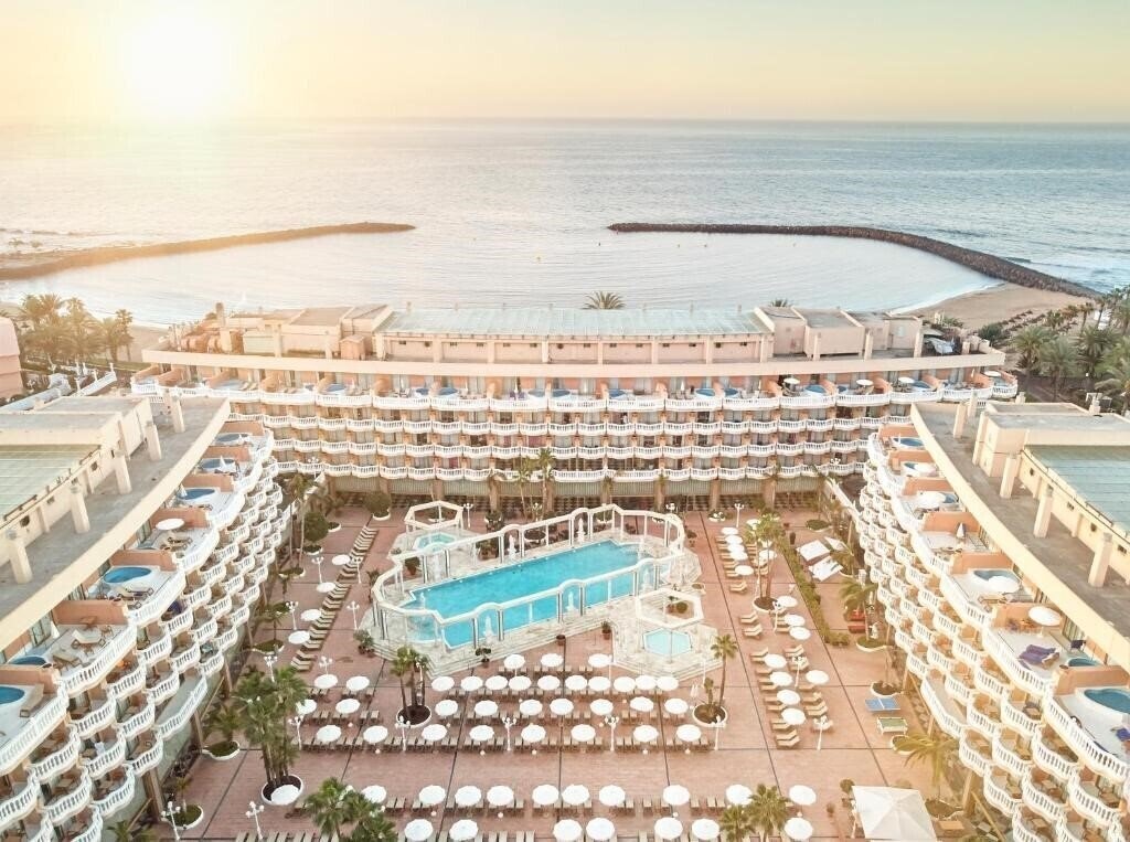 Готель Cleopatra Palace (ex. Mare Nostrum) 4*
