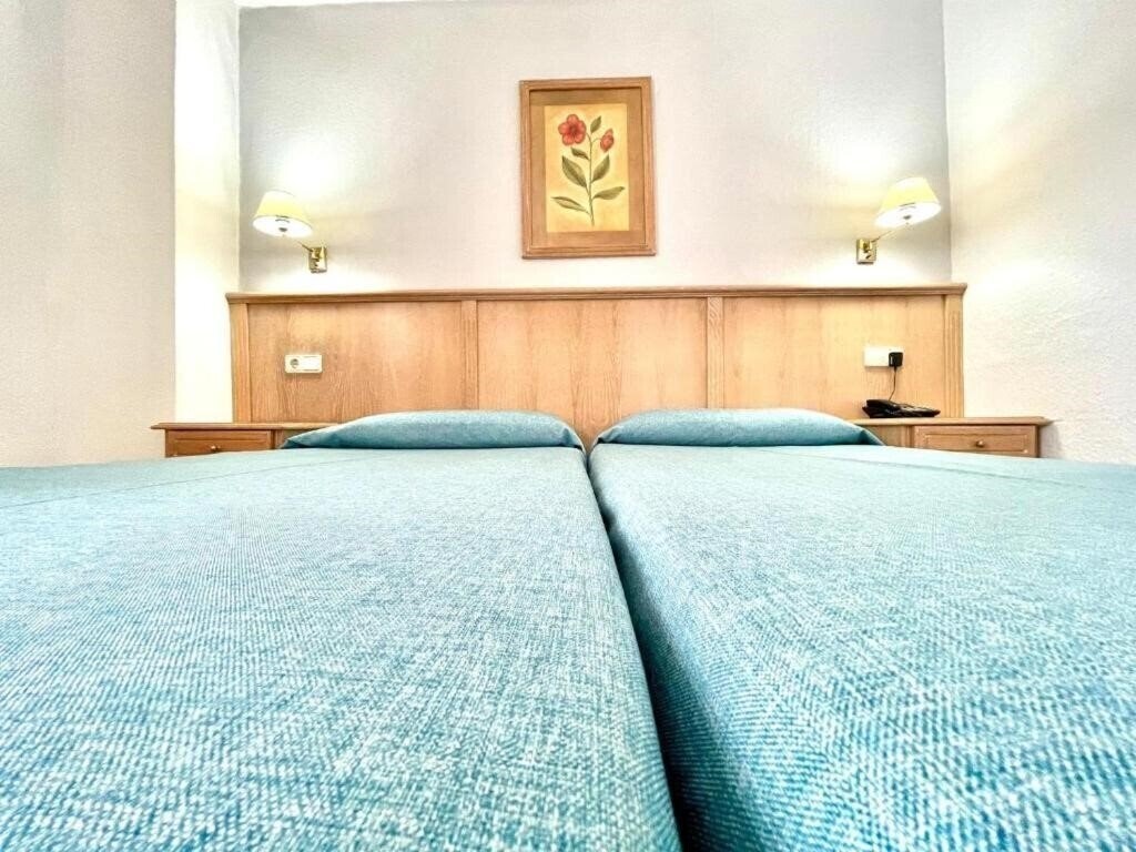 Панорама Apartamentos Park Plaza 2*