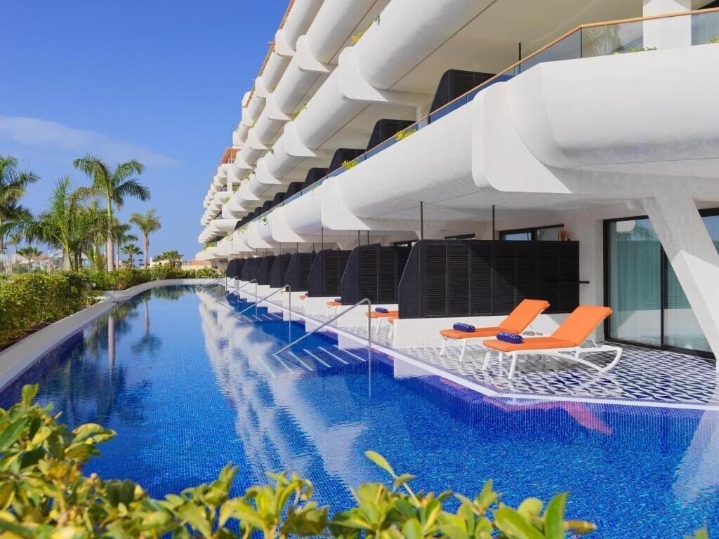 Апартаменты H10 Atlantic Sunset 5*