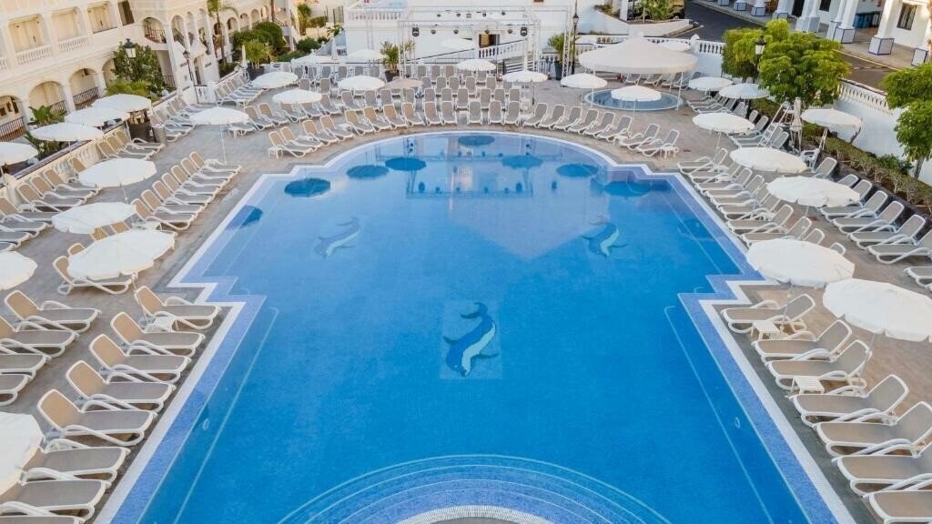 Отель Hotel Hollywood Mirage 4*