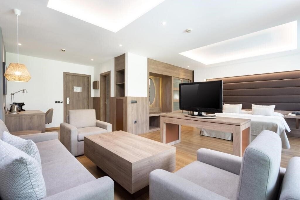 Панорама Colon Rambla 4*