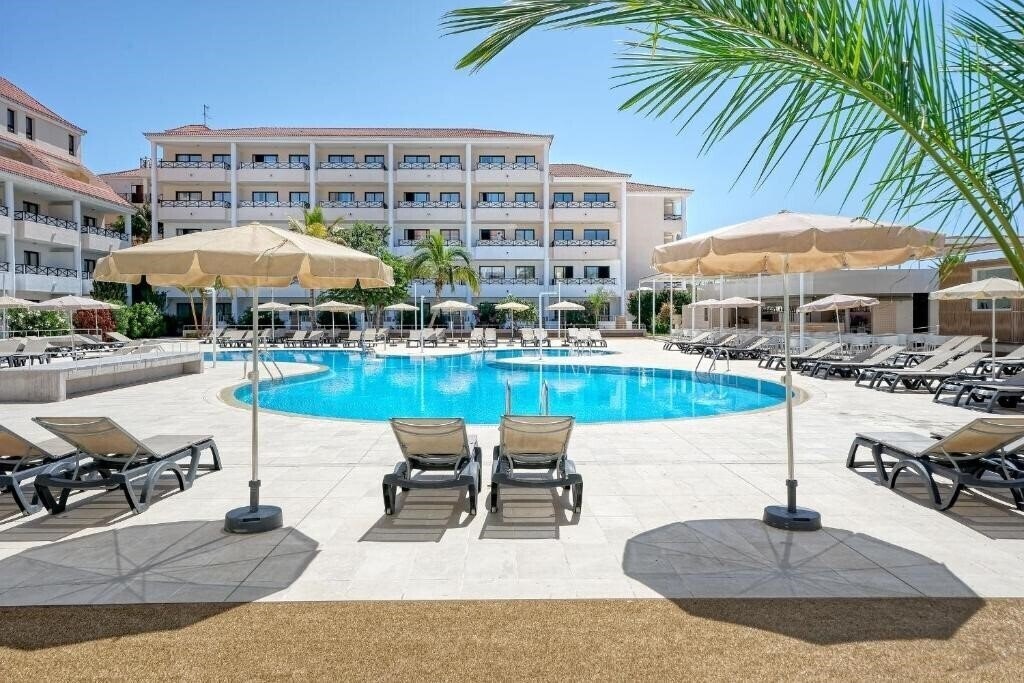 Територія Parque La Paz 4*