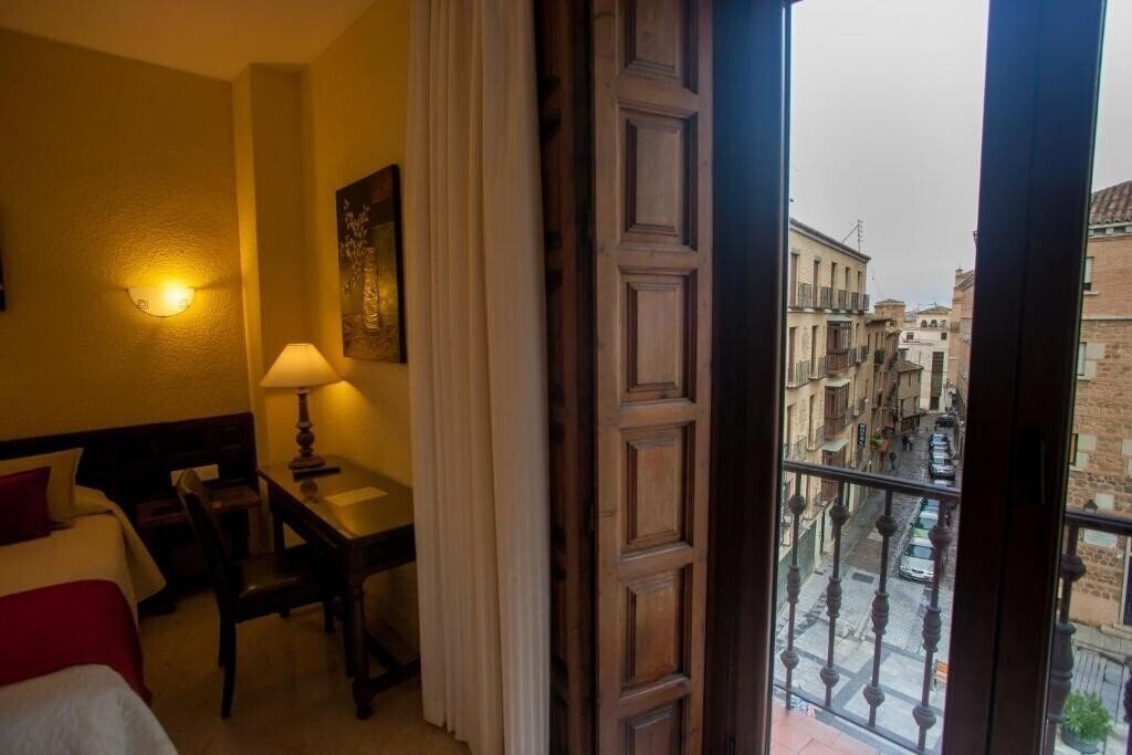 Апартаменти Alfonso Vi 4*