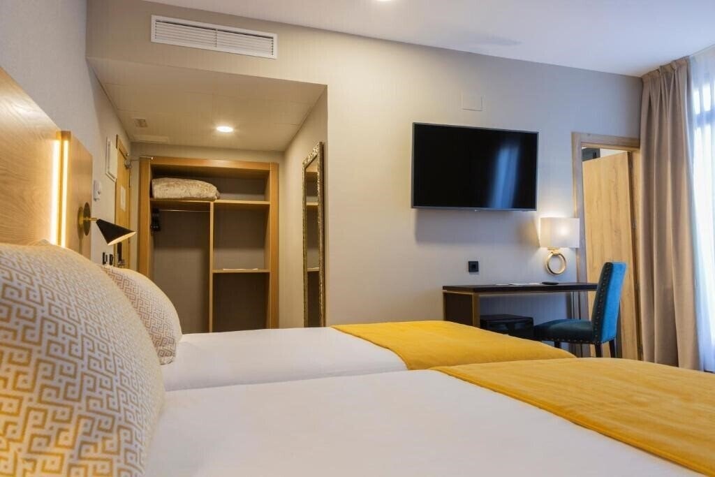 Територія Mayoral 3*