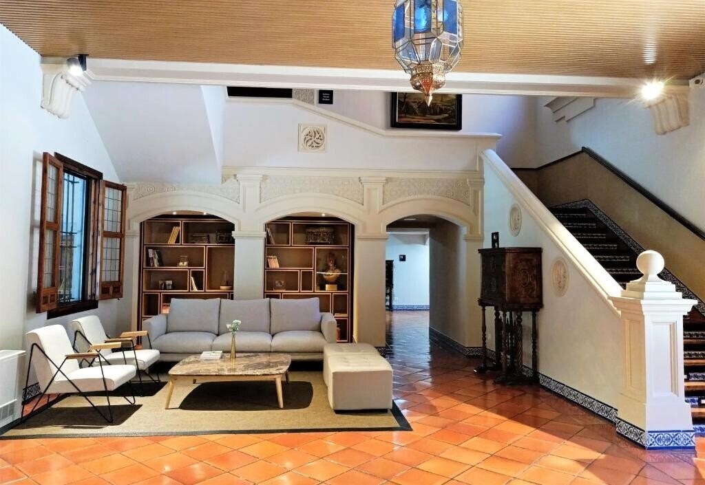 Територія Maria Cristina 3*