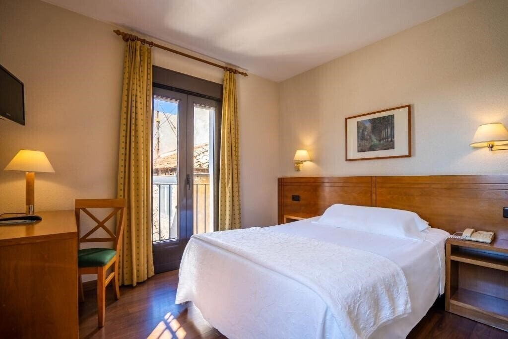 Фото Hotel Conquista De Toledo 3*