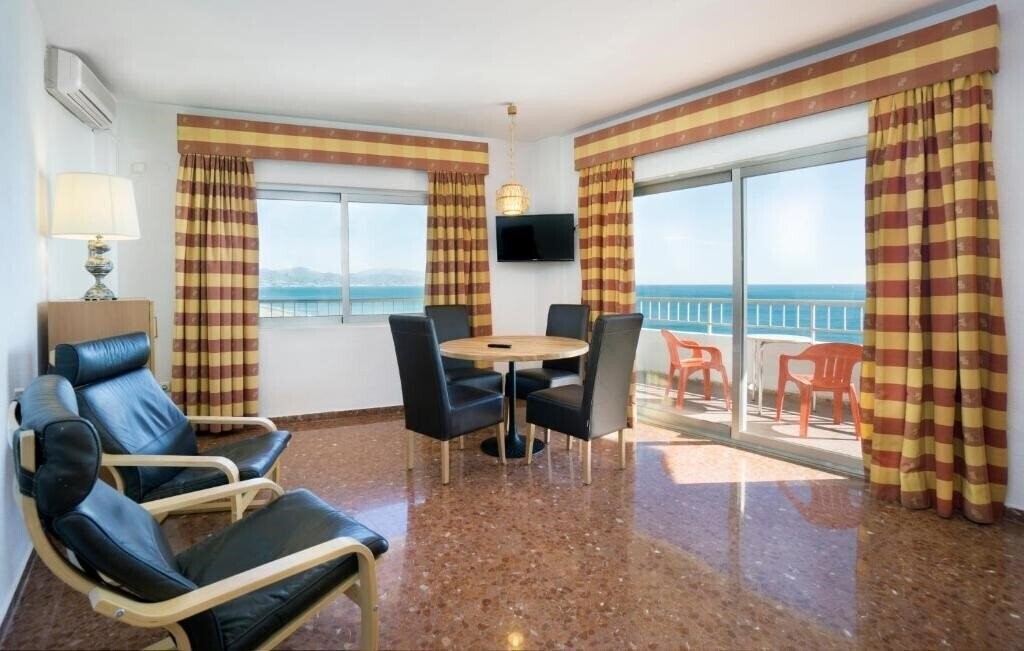 Вид Bajondillo Apartments 3*