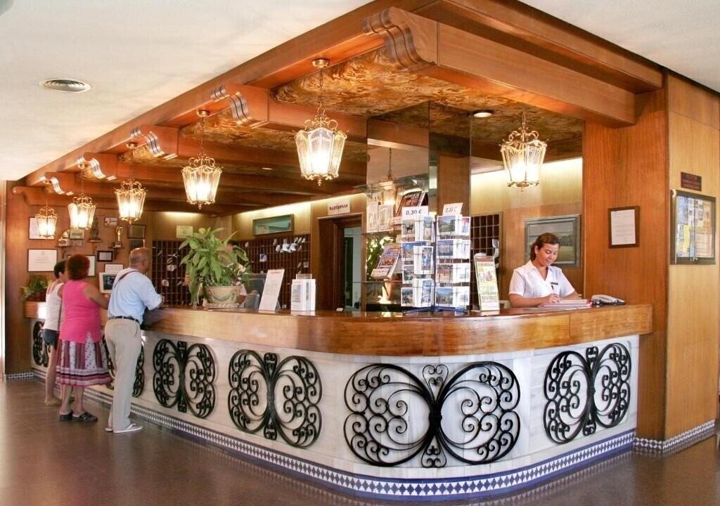 Апартаменты Bajondillo Apartments 3*