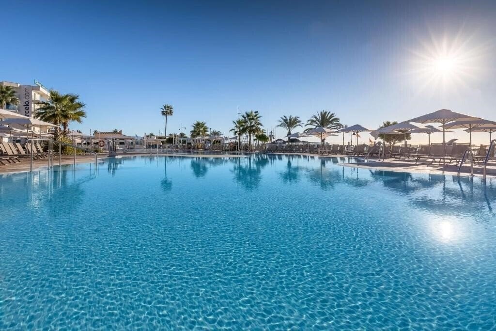 Готель Occidental Torremolinos Playa 4*