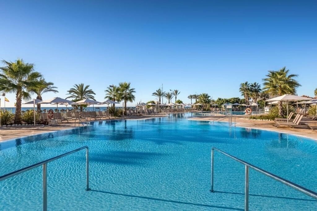 Апартаменти Occidental Torremolinos Playa 4*