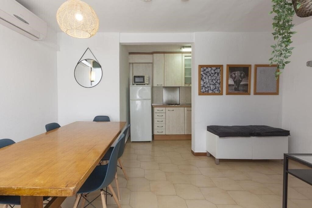 Апартаменти Apartamentos Gales апартаменты