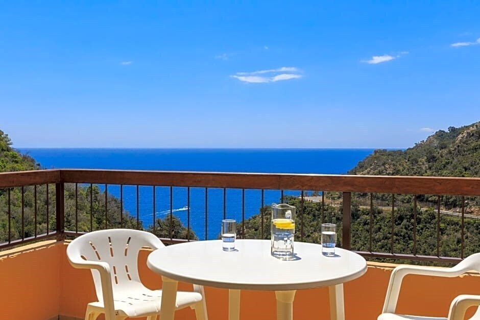 Вид Pola Giverola Resort 3*