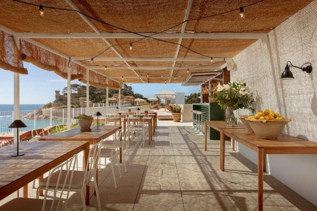 Фото Elisabeth by The Sea 5*