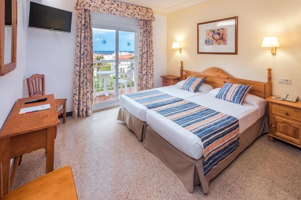 Панорама Neptuno Tossa 3*