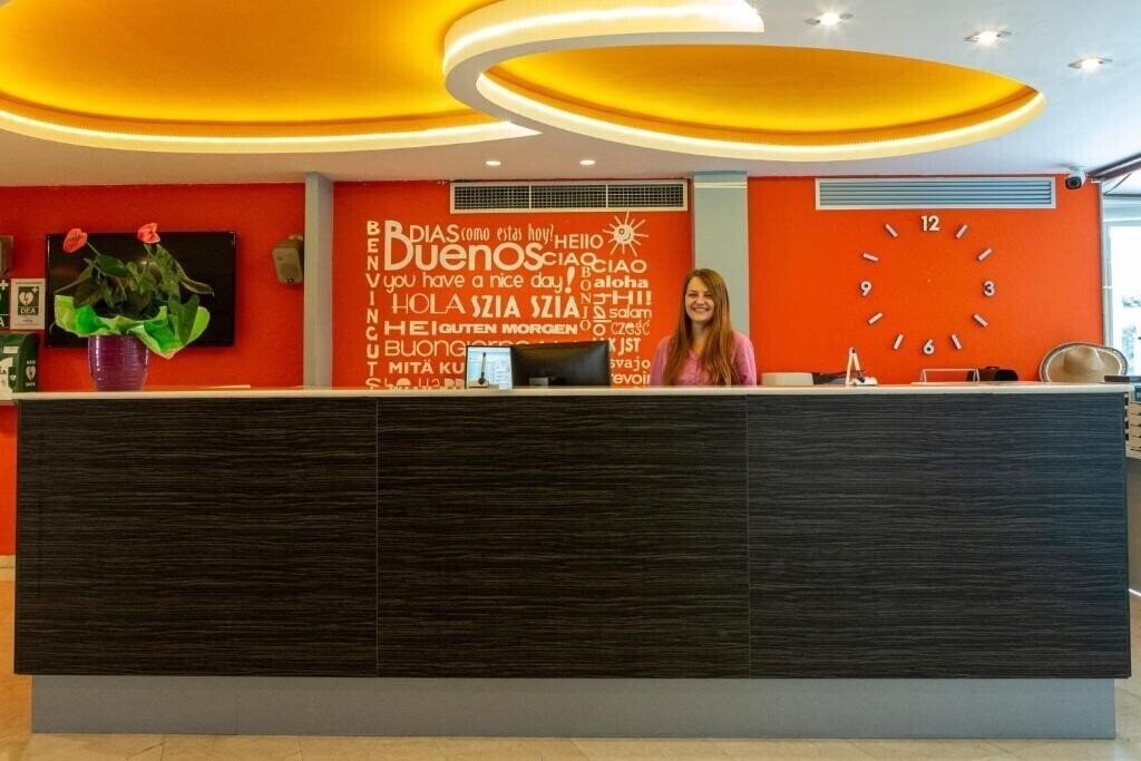 Территория Esmeraldas 2*