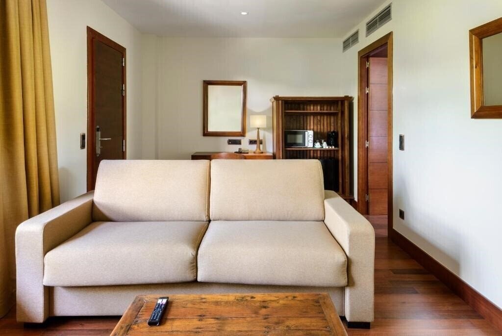 Панорама Barcelo Monasterio De Boltana 5*