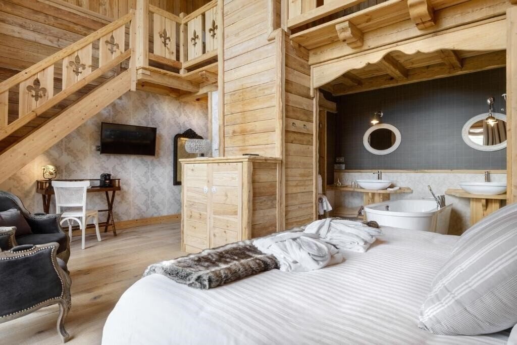 Апартаменты Hotel Vinas De Larrede 4*