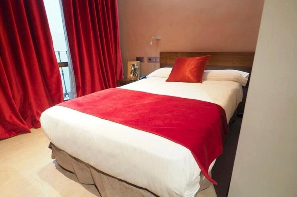 Панорама Hotel Palacio del Obispo (ex. Palacio del Obispo de Graus) 4*