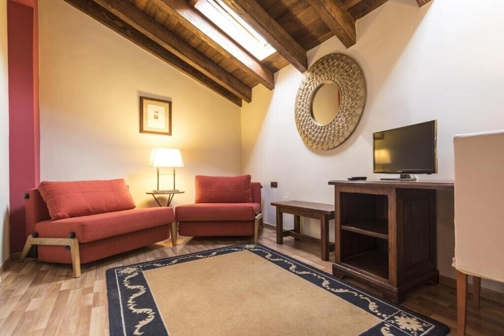 Апартаменты Hotel Casa Cornel 3*