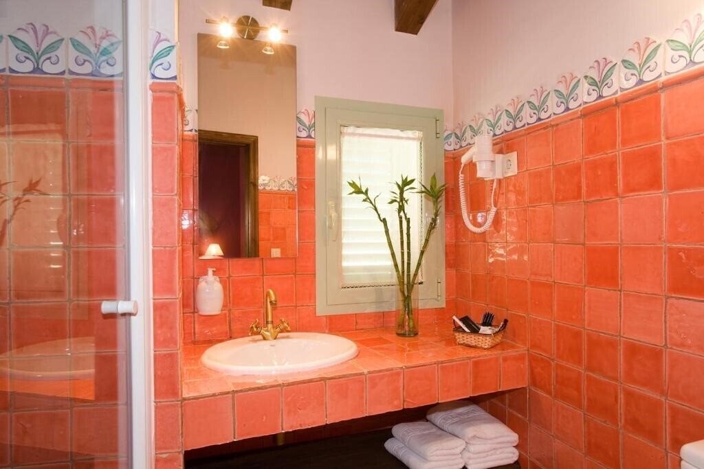 Панорама Casa Rural El Pilaret 3*