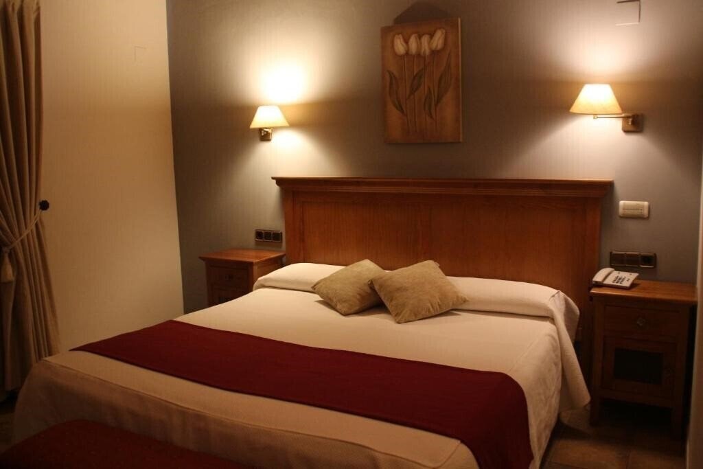 Панорама Hotel & SPA Pena Montanesa 3*