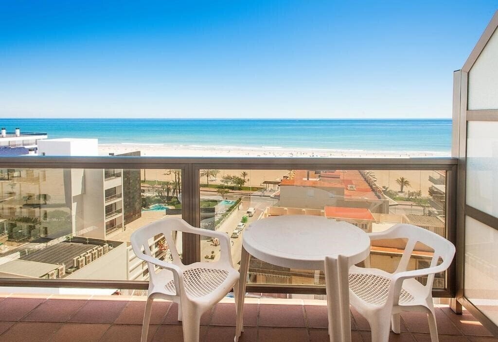 Готель RH Gijon 3*