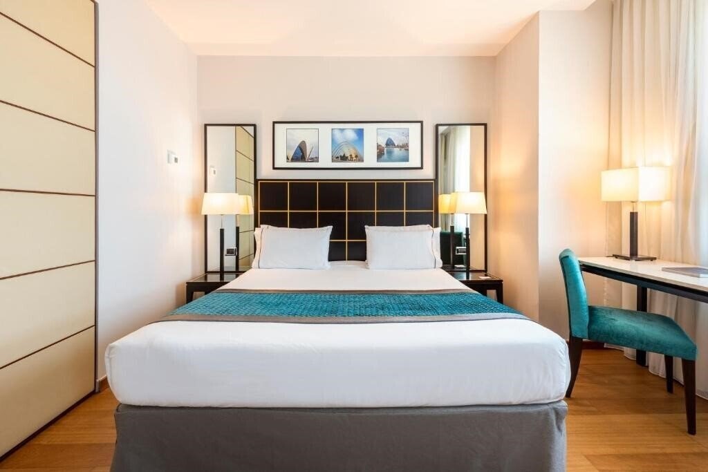 Апартаменты Eurostars Gran Valencia 4*