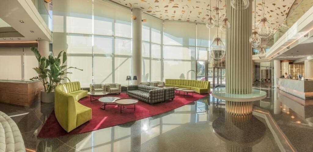 Территория SH Valencia Palace (ex. Melia Valencia Palace) 5*