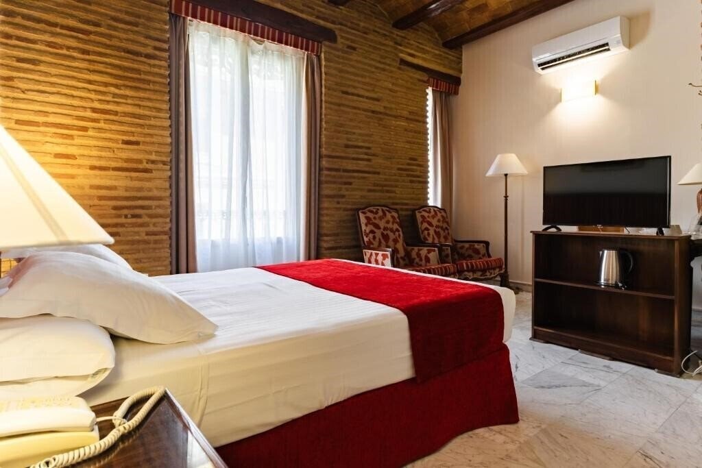 Зображення Ad Hoc Monumental 3*