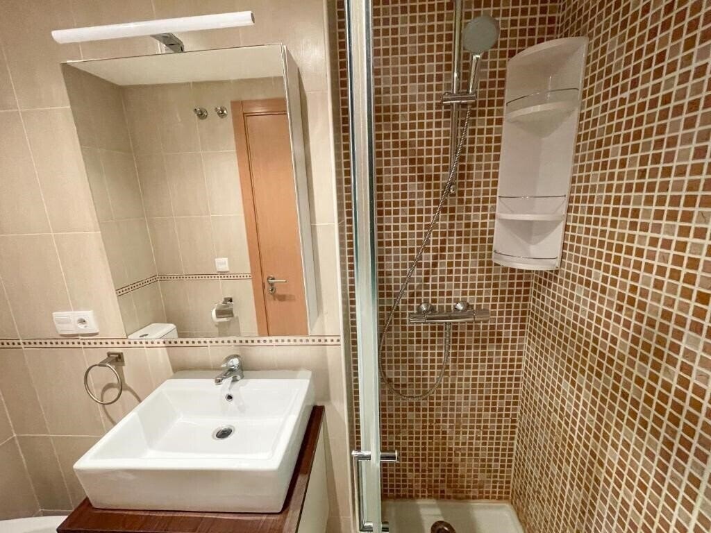 Фотографія Apartamentos Mirador Del Castillo 3000 2*