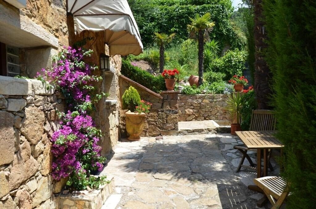 Территория Restaurant Galena Mas Comangau 4*