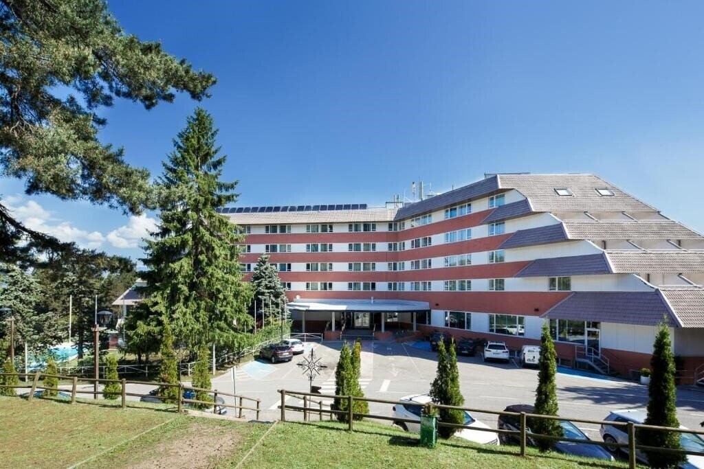 Отель Alp Hotel Masella (ex. Sercotel Alp Masella) 3*