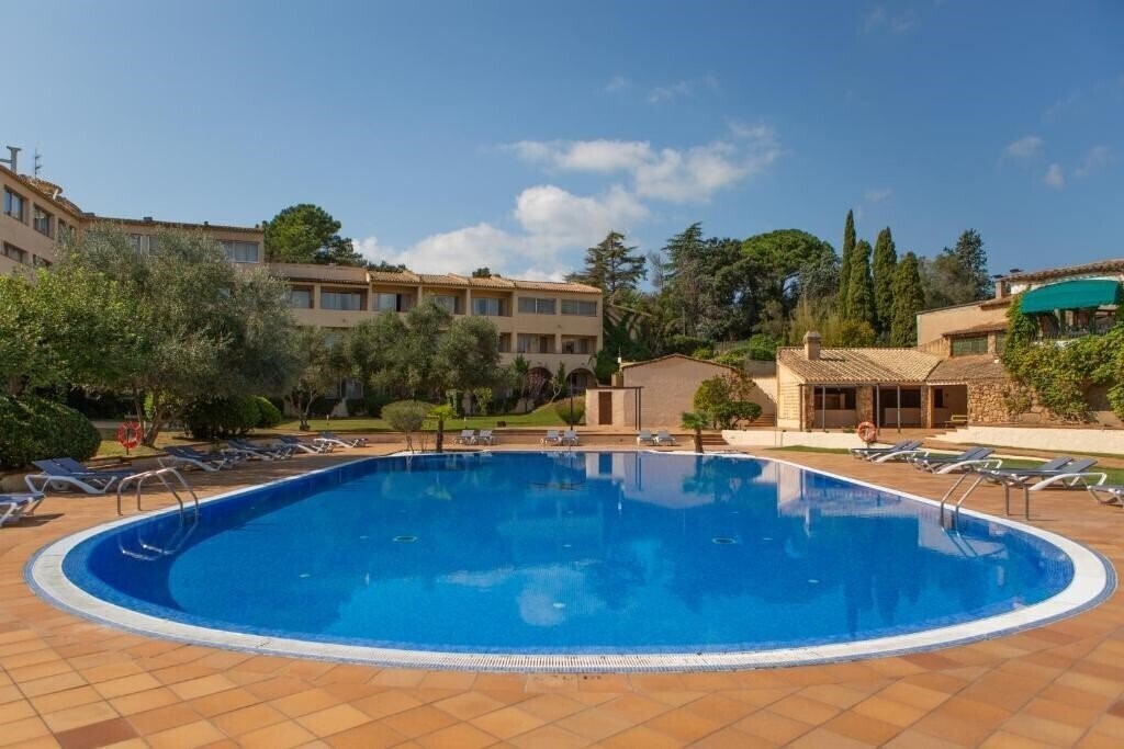Территория RVHotels Golf Costa Brava (ex. Golf Costa Brava) 4*
