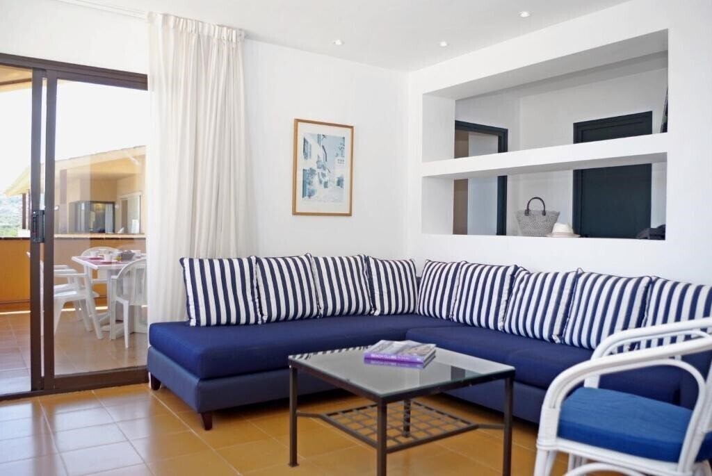 Апартаменты Apartaments Golf By La Costa Resort 3*