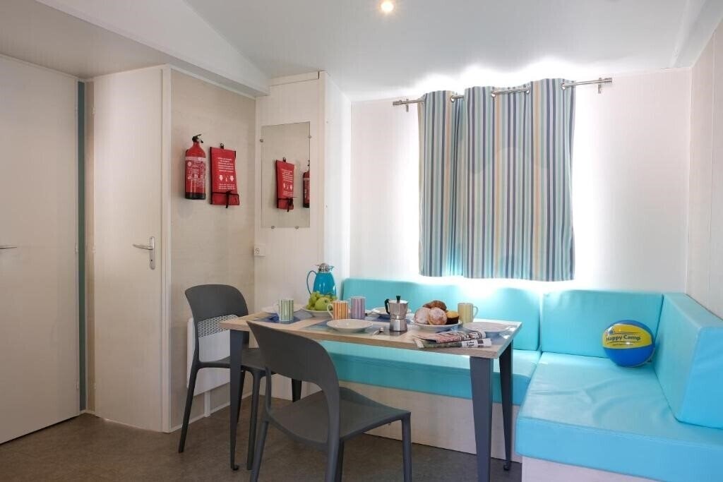 Вид Camping Senia Cala Canyelles (ex. Camping Cala Canyelles) 3*