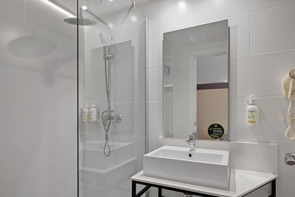 Изображение B&B Hotel Girona 2 (ex. Sidorme Girona Salt) 2*