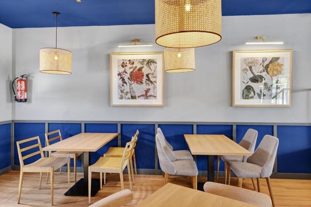 Панорама B&B Hotel Girona 2 (ex. Sidorme Girona Salt) 2*