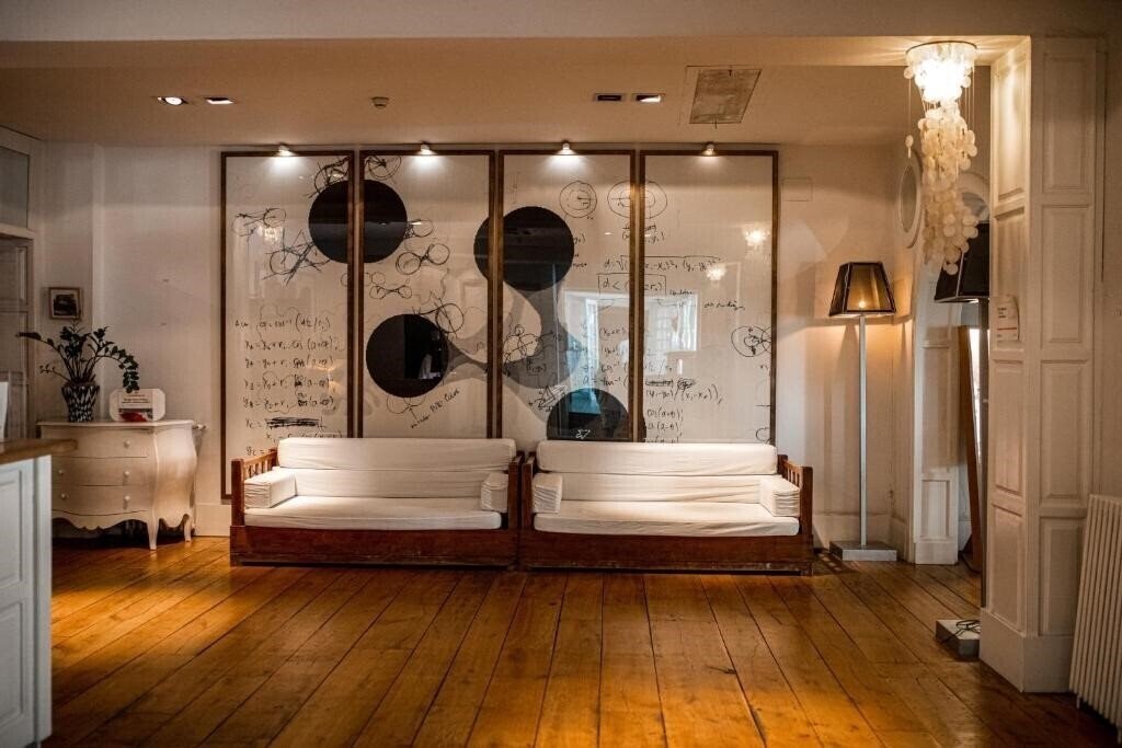 Изображение Trias 4*