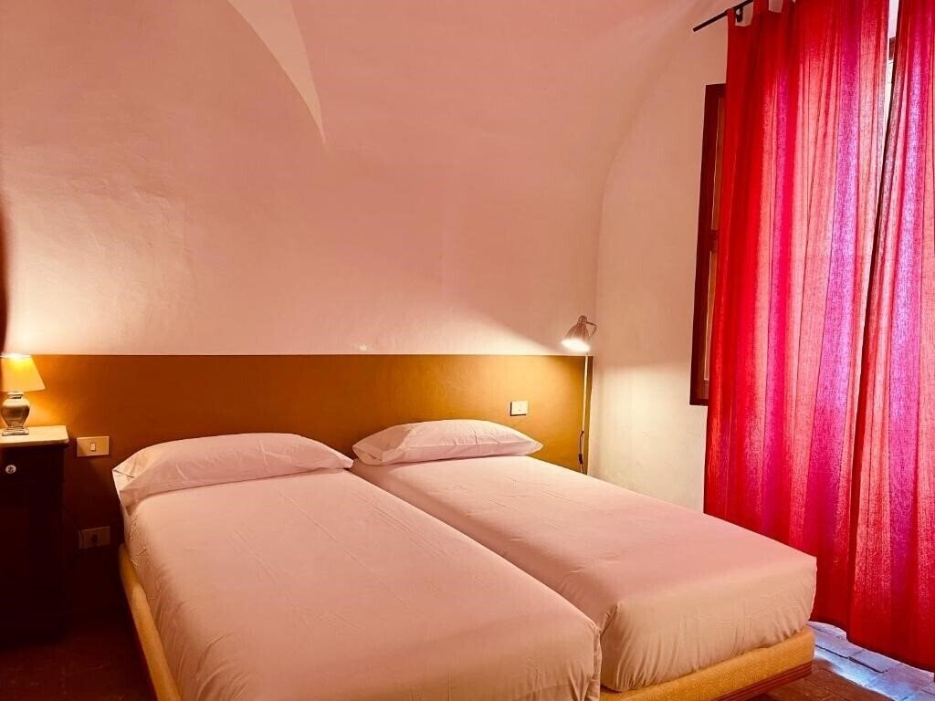 Вид Apartaments Can Gibert 3*