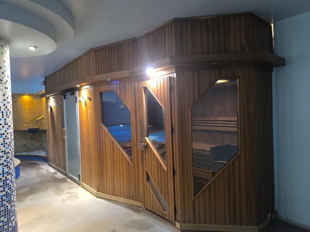 Панорама Hotel SPA La Terrassa 3*