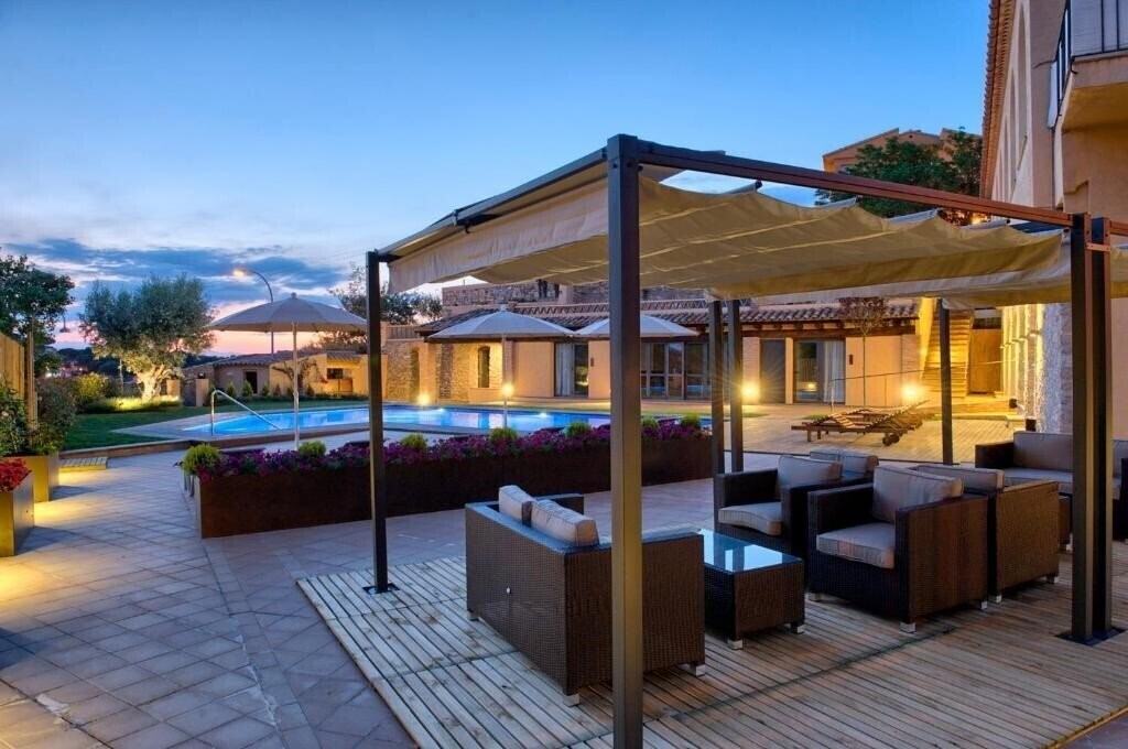 Територія Hostalet De Begur 2*