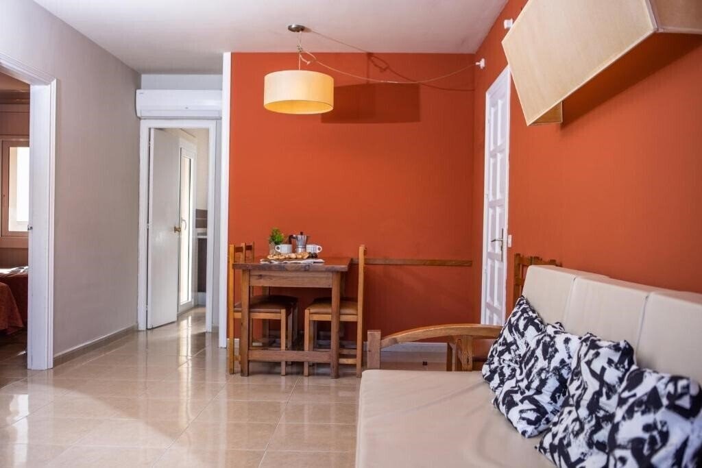 Територія Rv Hotels Tropic Apart 3*