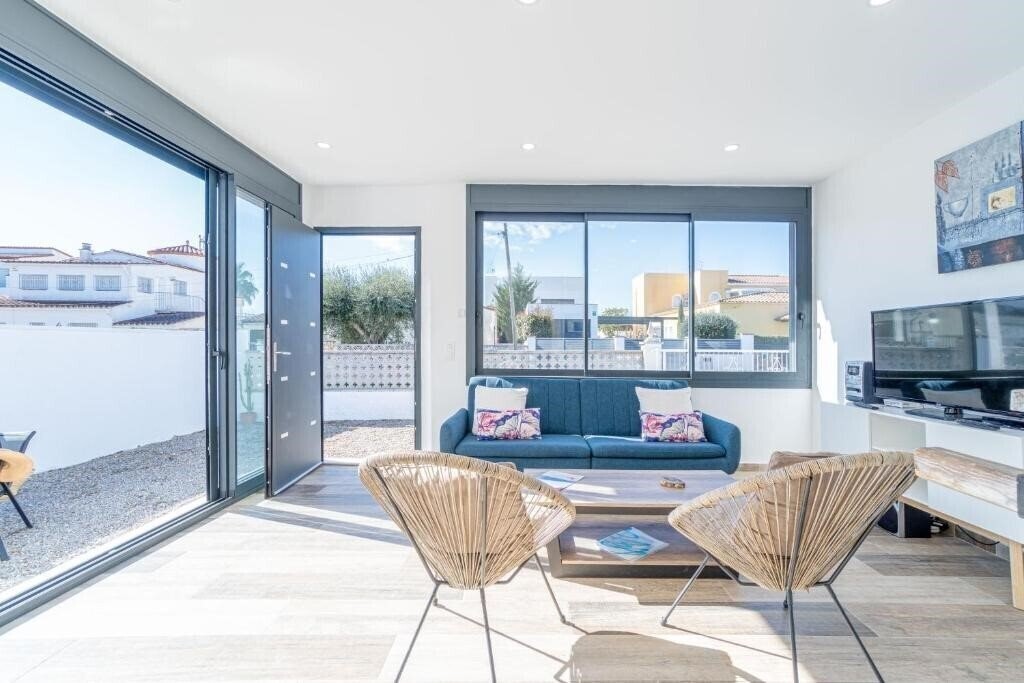 Изображение Villa Alberes 184 B Empuriabrava 2*