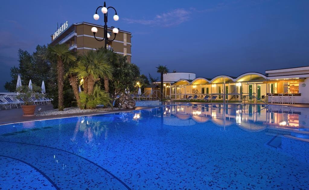 Панорама Augustus & Lido Hotel 1*